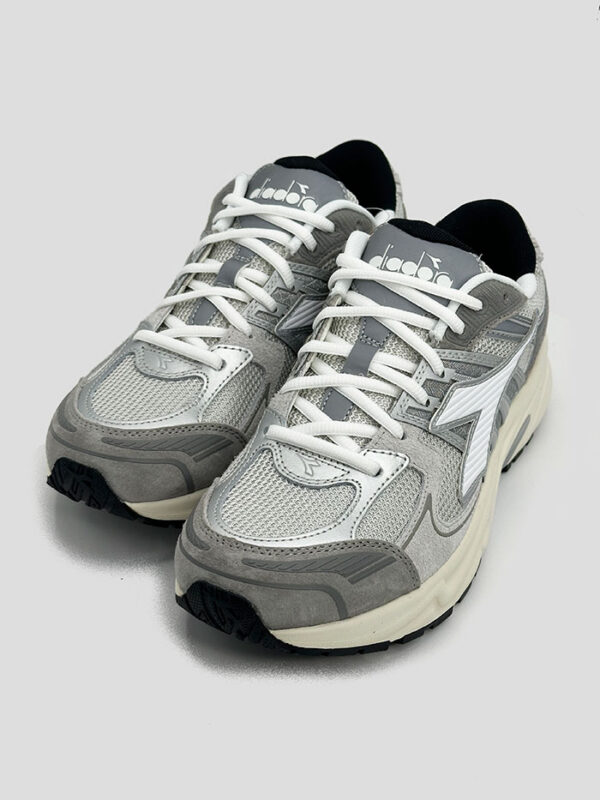 Exit BCN — Diadora — MYTHOS STAR — vista 5 de 5