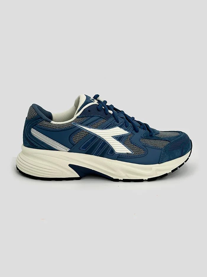 Diadora