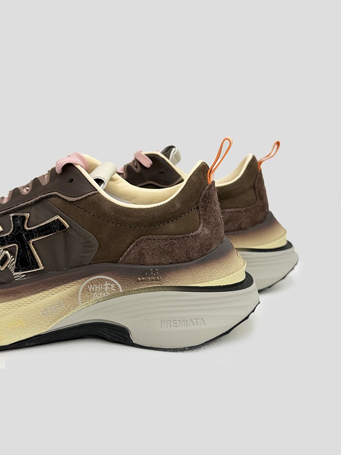 Exit BCN — PREMIATA — HILL 7896 — vista 4 de 6