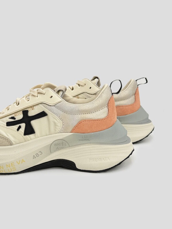 Exit BCN — PREMIATA — HILL 8522 — vista 4 de 6