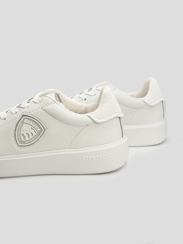 Exit BCN — BLAUER — BUCK WHITE — vista 4 de 5