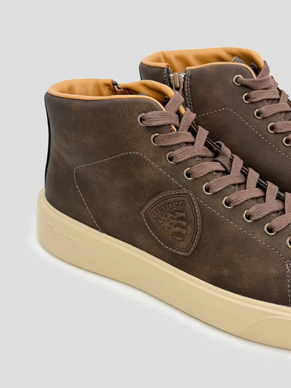 Exit BCN — BLAUER — BUCK ALTA BROWN — vista 2 de 5