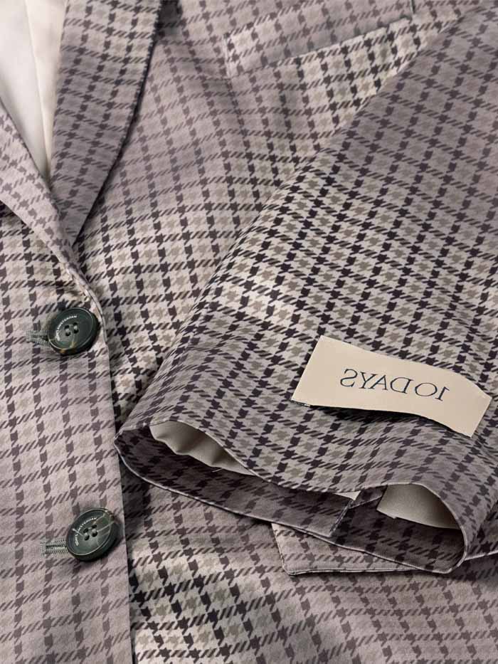 Exit BCN — 10days — FLUID BLAZER — vista 2 de 6