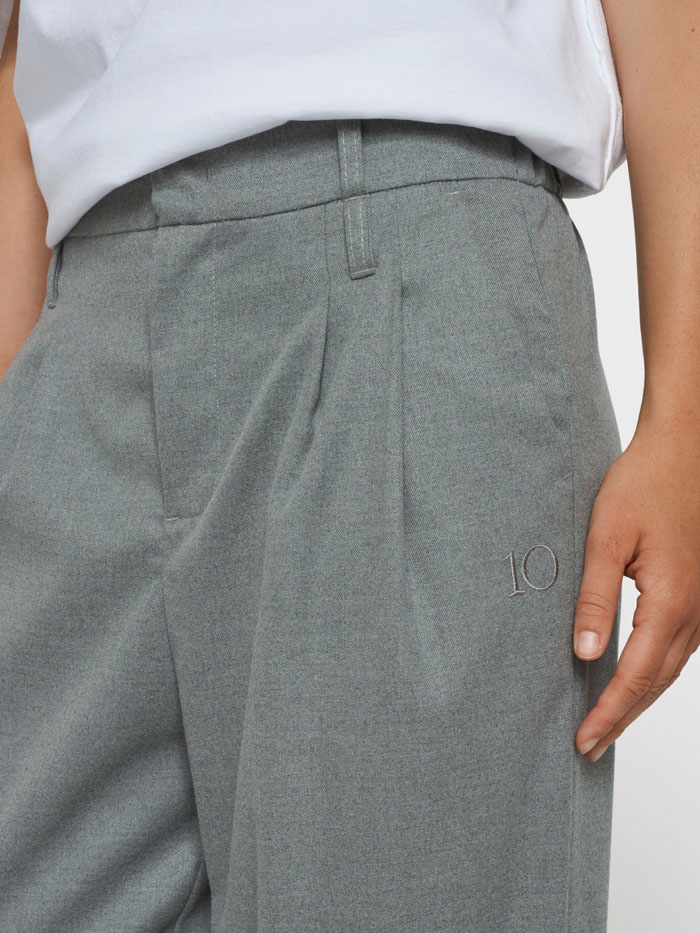 Exit BCN — 10days — TAPARED PANTS — vista 3 de 5